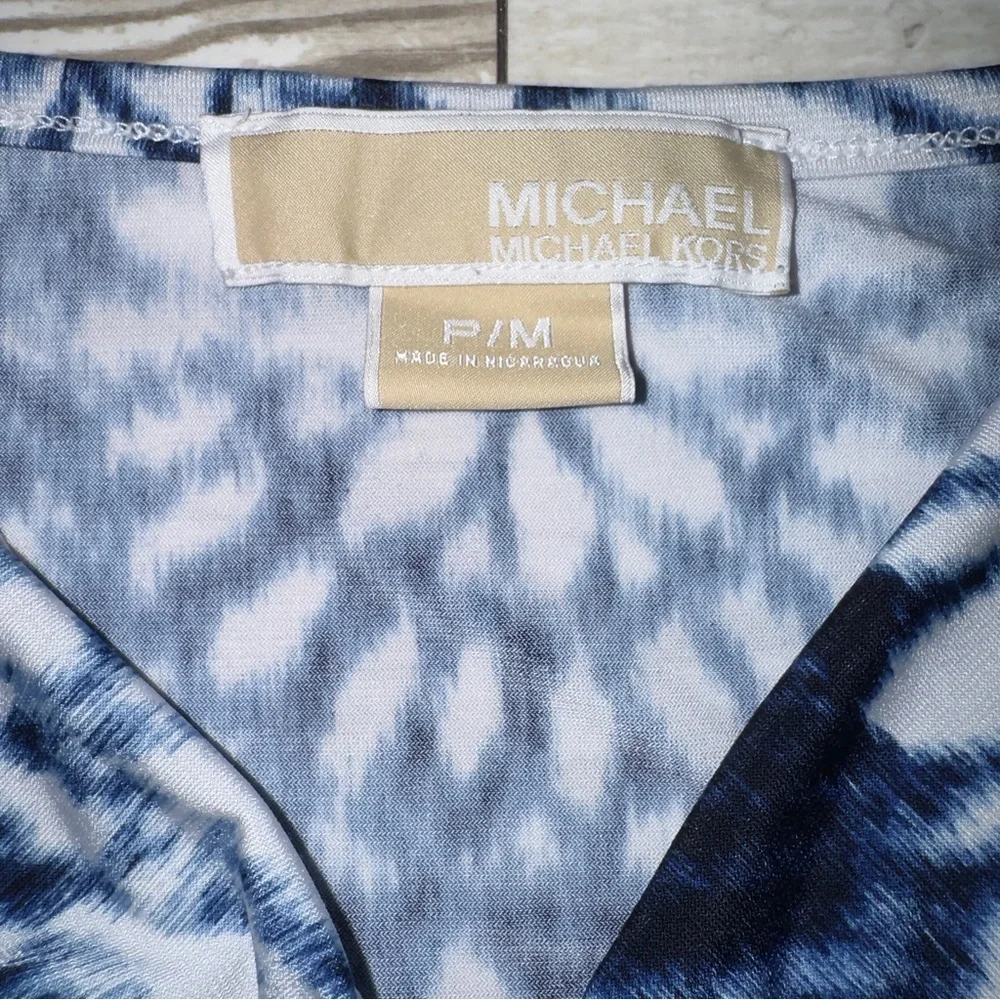 Michael Kors Petite Medium Sleeveless Abstract Floral‎ Top Blue White V-Neck